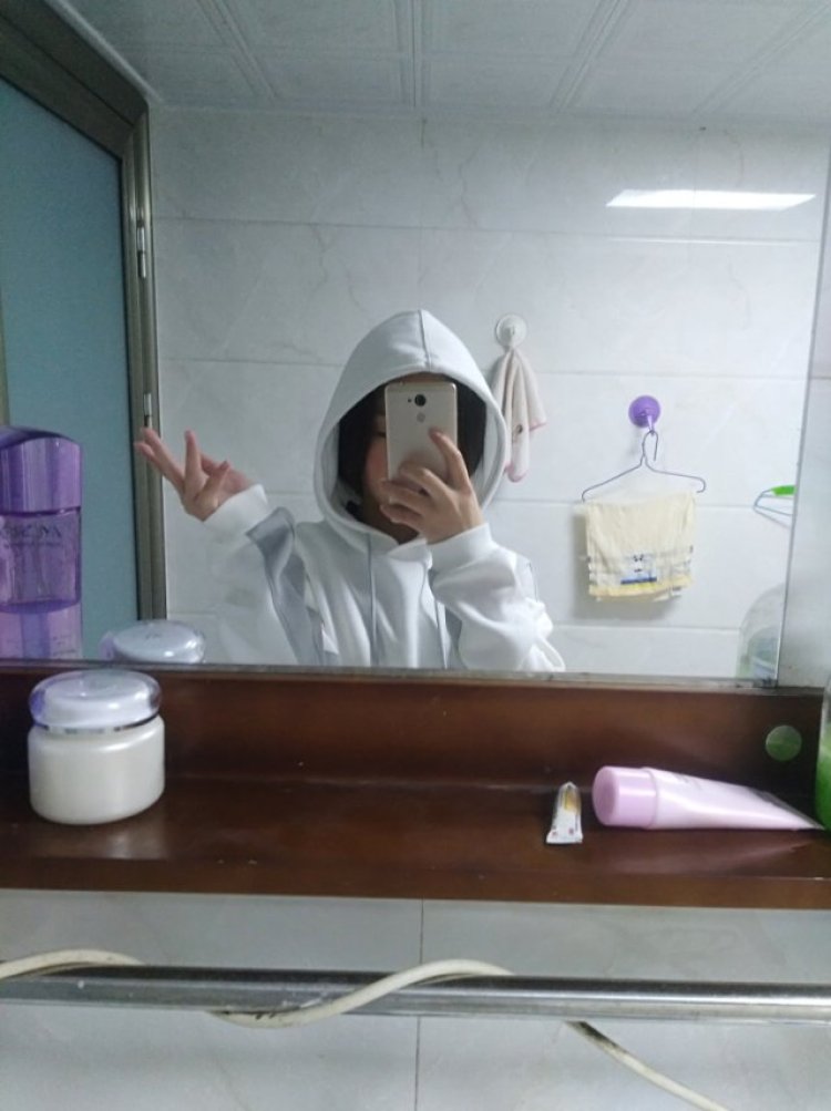 Mamie-湖南省·长沙市·岳麓区-抖音,***-买家秀,p图,做小视频。我是一名学生党,平时就是想赚赚零花钱