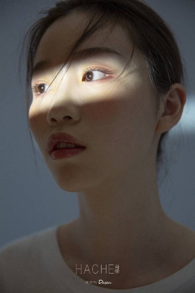0%-浙江省·金华市·义乌市-抖音,微博,***,淘宝-身高170 镜头感较好,有一定经验,目前还是在校学生 会弹奏两门乐器 接单服务范围:平面模特兼职,商业演出等等