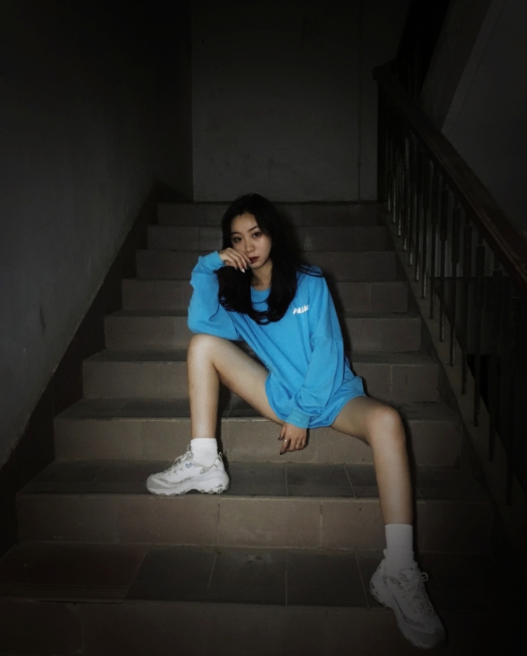 Cee_qin-贵州省·贵阳市·南明区-抖音,微博,***,B站-买家秀,软文种草,推广,会化妆,P图,和简单的制作短视频……