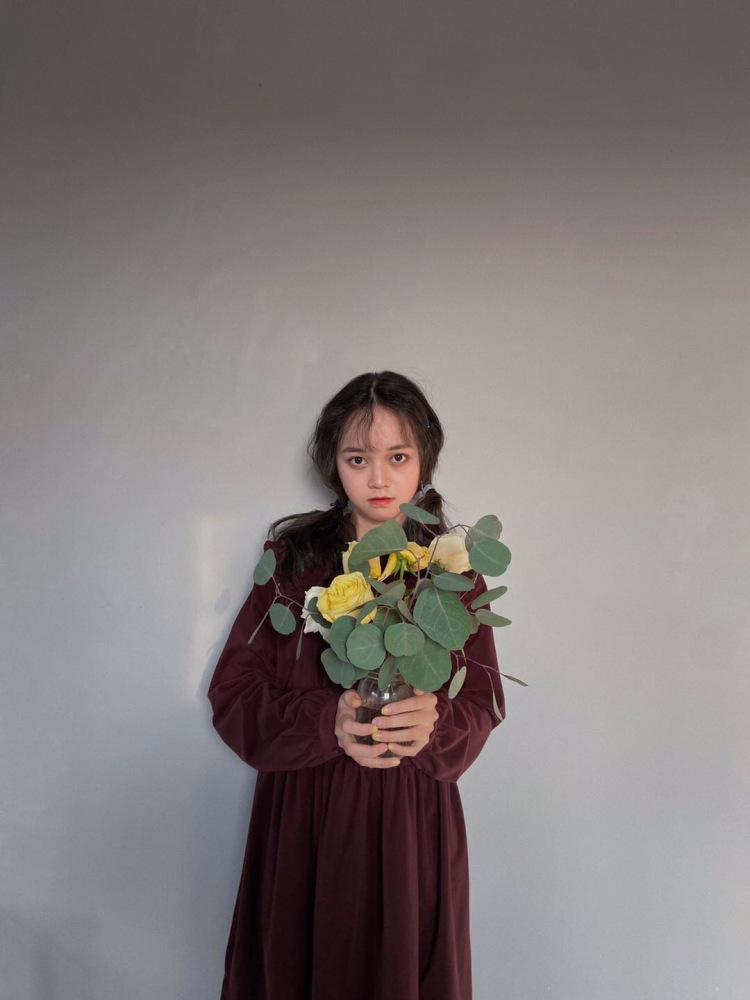 毛豆-广东省·广州市·海珠区-抖音 拼多多淘宝***微博-大学生在线接单，服装买家秀，帽子、耳环、口红、服装、鞋子等等都可以接单哦
平时喜欢拍照 修图  他拍大部分都是原相机出图  也喜欢自拍，关系来甩单