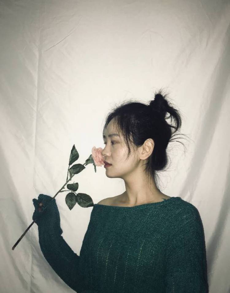 小个子O-广东省·深圳市·罗湖区-抖音,快手,知乎-接买家秀,网拍,认真负责,P图调色,室内室外,全满足,欢迎商家来找
