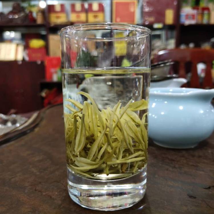 小胡子-天津市·天津市·河北区-抖音-探店打卡，免费体验，拍些店铺的照片，拍好看点。能露脸最好。拍完后发朋友圈，配文写好一点就行。发完朋友圈后送金丝皇菊一罐。