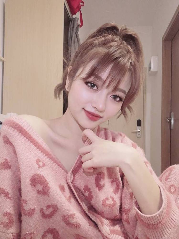 猫少女-广东省·深圳市·坪山区-B站,***,抖音-坐标深圳,爱拍照爱穿搭,身材好颜值在线 会p图 ,有时间有耐心,会认真完成要求的,接各种网拍买家秀。
欢迎砸单!
160cm/43kg。
