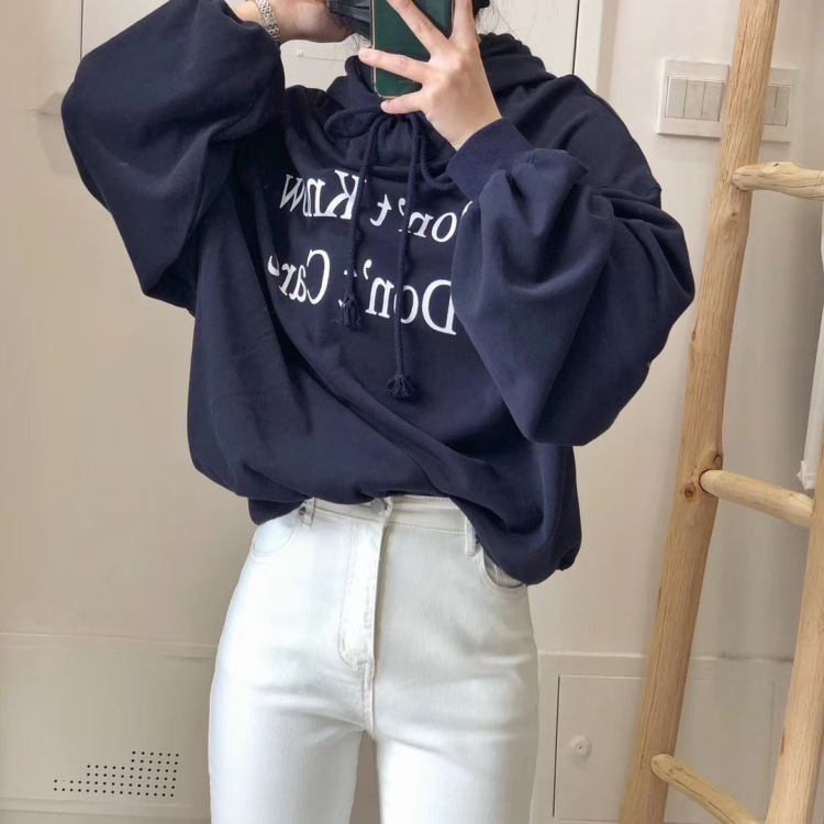 一个悦亮🌙-浙江省·杭州市·江干区-抖音-擅长摆拍 擅长p图 做过拍板模特 支持无风险寄拍 支持探店打卡
