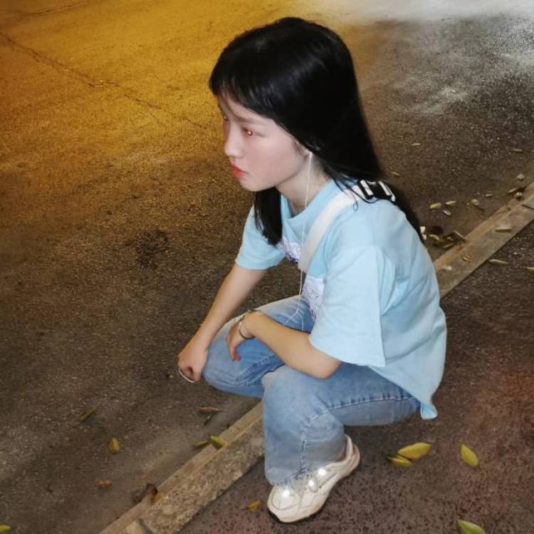 小短腿-贵州省·黔东南苗族侗族自治州·凯里市-抖音、***、微博-可以接受买家秀、测评,***粉丝4000,微博粉丝2000+,抖音粉丝2000+