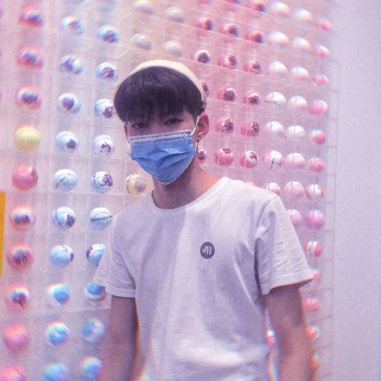 马哈哈-北京市·北京市·怀柔区-美拍-中国舞专业民族民间舞身高1.83会p图调滤镜等排到满意为止
