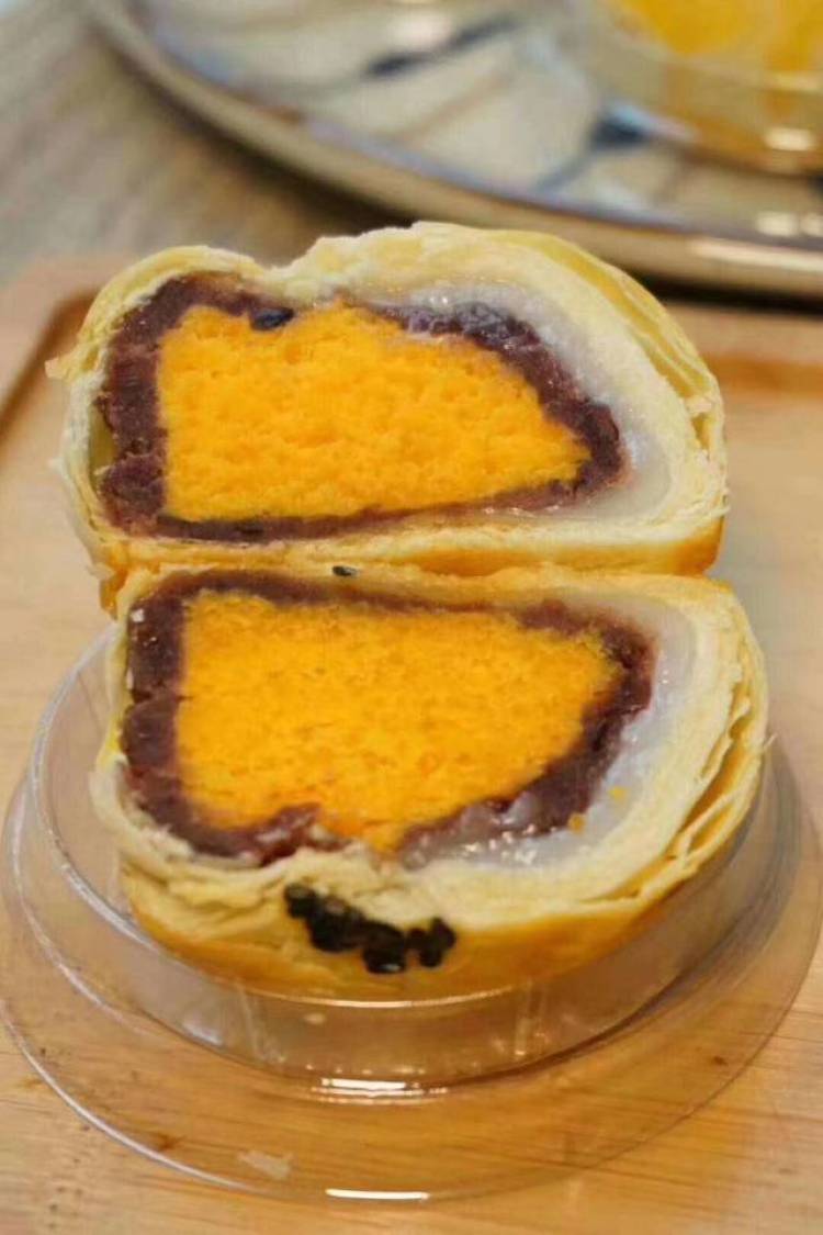 流心酥蛋黄酥直销代发-广西壮族自治区·南宁市·江南区--请各位网红达人推广本店美食:蛋黄酥、流心酥、黑金酥、黑金流心酥四款产品,可通过直播、朋友圈、抖音、***、头条、知乎、微博等各种渠道推广!只要你有流量,有粉丝,都欢迎合作!