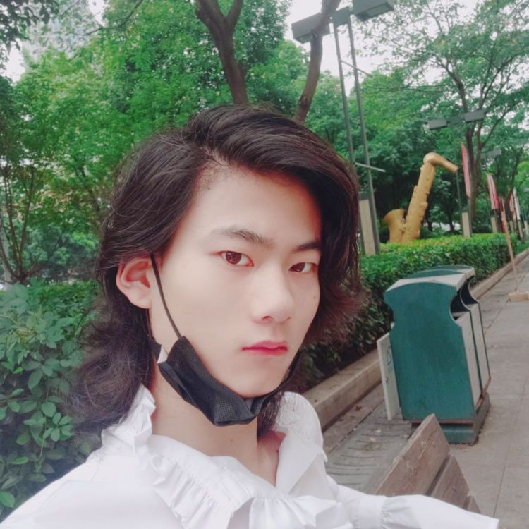 Igor-江苏省·常州市·新北区--我做过三年T台模特练习生,两年模特加助教。现在自己投资各种店,坐等收钱每天无聊就试试网拍接单,可以多件或者多套,也请相信我的穿搭审美