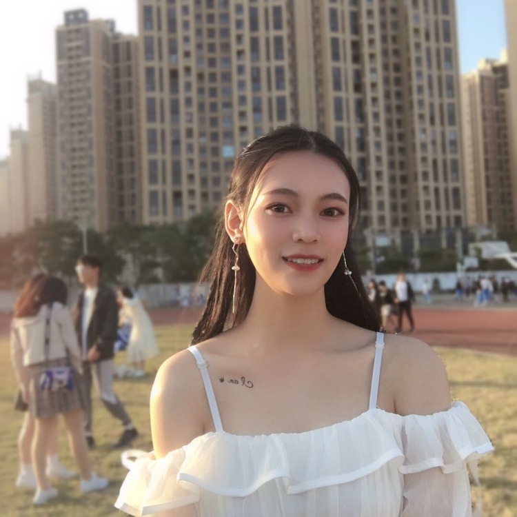 苏丹丹-广东省·惠州市·龙门县-抖音、微博,知乎,***,快手-喜欢拍照,会搭配,会拍照,会修图,会化妆,摄影技术好,喜欢摄影,喜欢化妆