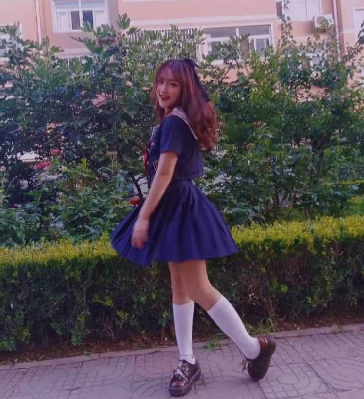 晚安甜甜圈゛-山东省·济南市·历下区--想要做买家秀,可jk 可Lolita 可尝试多重风格,人美声甜 会拍照 会跳舞