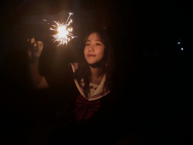 晚安甜甜圈゛-山东省·济南市·历下区--想要做买家秀,可jk 可Lolita 可尝试多重风格,人美声甜 会拍照 会跳舞