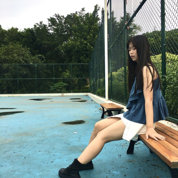 小丫-广东省·惠州市·惠东县--接受各种网拍照片📷体型匀称,不接受一切黄色拍照等,衣服正常,个人可后期,可接受商家的要求更改,这图为无后期图