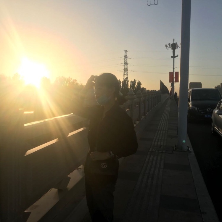 A.超甜~-内蒙古自治区·巴彦淖尔市·临河区-快手-可以接拍:美瞳.口红.衣服.鞋子.首饰等
体重90.
身高165.