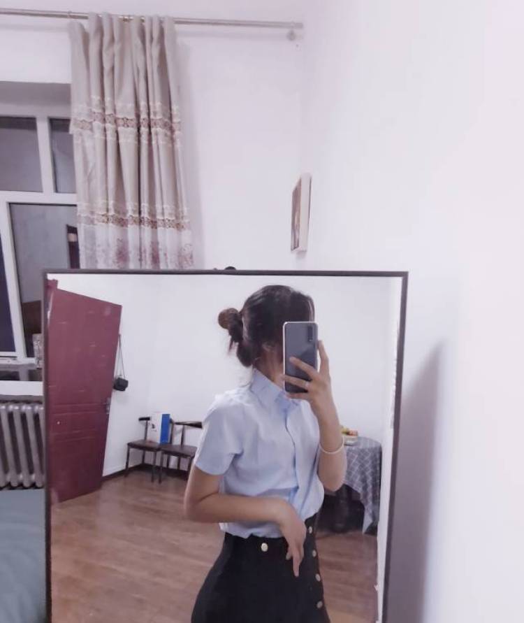 小黑妮.-黑龙江省·哈尔滨市·道外区--本人身高167 体重110 可接 衣服 首饰 配饰 鞋子
