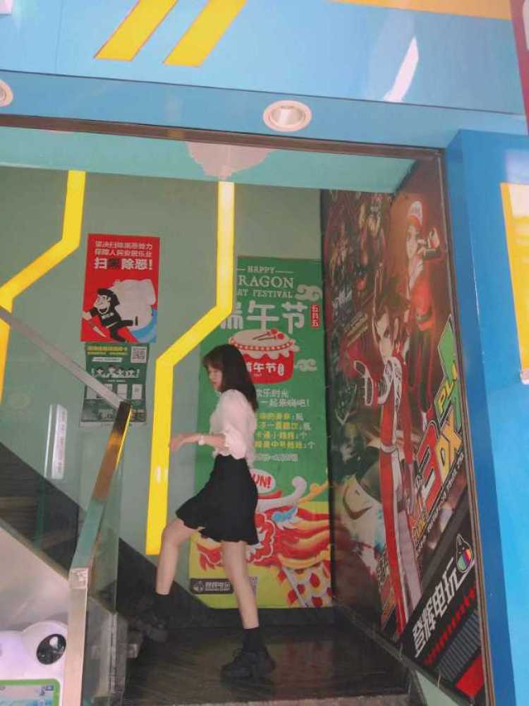 🍓Nove-湖南省·常德市·武陵区-快手-一名身高160的艺术生 接过网拍 帮朋友的服装店做过模特 欢迎合作