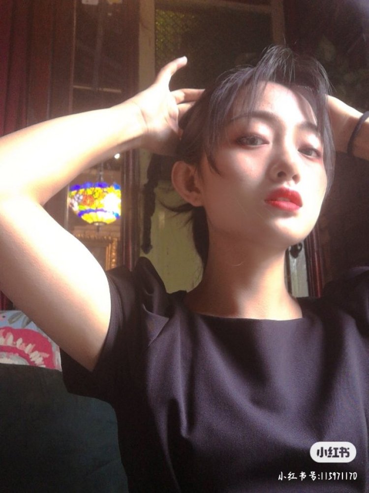 十九-河南省·洛阳市·洛龙区-抖音 微博 -网拍 送拍 买家秀 接单反馈都可
本人在校大学生 赚钱做生活日常费用
抖音微博粉丝四百左右