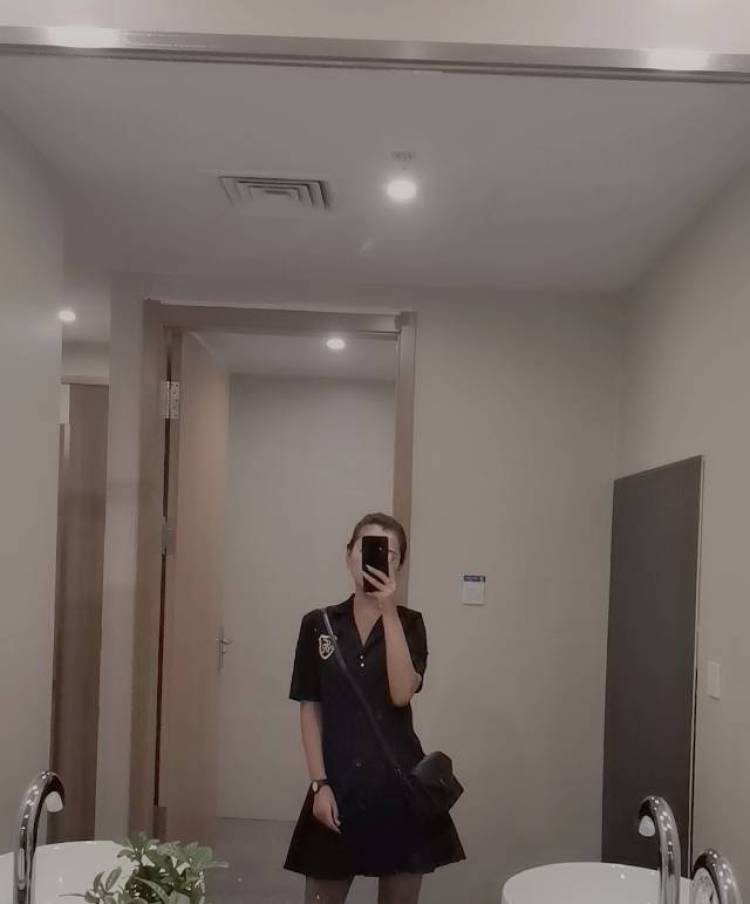 Y-江苏省·徐州市·铜山区-快手-身高165 体重55 会拍全身照 新手望指点 网拍 寄拍 送拍 买家秀拍 都可以