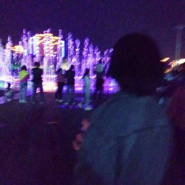啦搜儿快去叫丑八怪咿呀吃晚饭-河北省·石家庄市·鹿泉区-微博，***-会编辑视频，可在***上引流，可接手饰，学习用品（在校生），衣服（身高170，体重115有点重）不露脸，可露眼