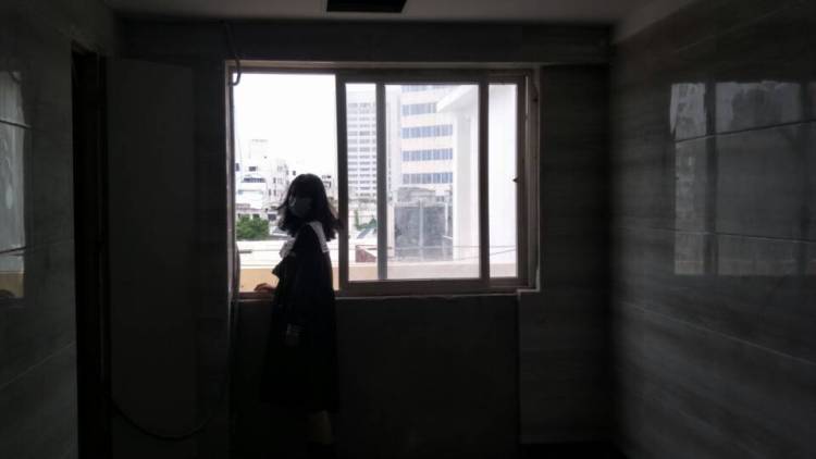 软肋。-海南省·海口市·美兰区--初二学生,体重80,身高160,接受网拍,寄拍,不露脸,会调滤镜,衣服鞋子类都可以接受。