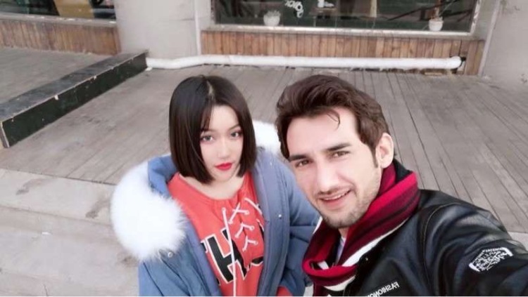 Nikki-山东省·青岛市·崂山区-抖音 快手 ***-想接网拍的单子
做过驻唱 素描六级 拉丁舞十级(有证书)
快手粉丝3022