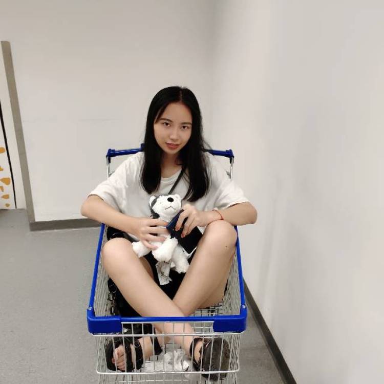 i-广东省·广州市·白云区--这是我的第一个网红湾通告，感谢网红湾给我的机会~
坐标广州  身高163  体重95斤，接寄拍，买家秀。（淘宝、拼多多都🉑 ）可爱  文艺 酷 学院等风格都能驾驭。
欢迎有需要的商家联系哦~
>>我的