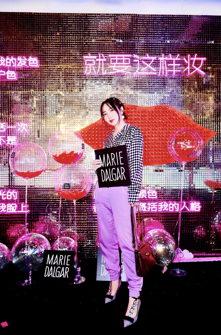 🦄梦雅-上海市·上海市·浦东新区-微博 抖音 美图社区 *** -2017全球城市小姐大赛西安冠军🏆城市形象代言人🌟
主要合作形式:造型穿搭,寄拍买家秀,好物分享带货,网红探店打卡,旅拍穿搭带货分享等!
以上皆可图文拍摄及短视频植入拍摄!
合作方式只接受:
付费内