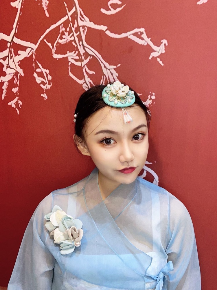 陈11-陕西省·延安市·宝塔区-微博-古筝弹奏 尤克里里弹唱
彩妆试色 探店打卡
衣服食品测评
买家秀