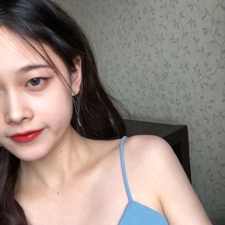 树.-河南省·新乡市·辉县市--喜欢穿好看的衣服兼拍照 身高162 体重89 骨架比较大 肩部略宽 直角肩