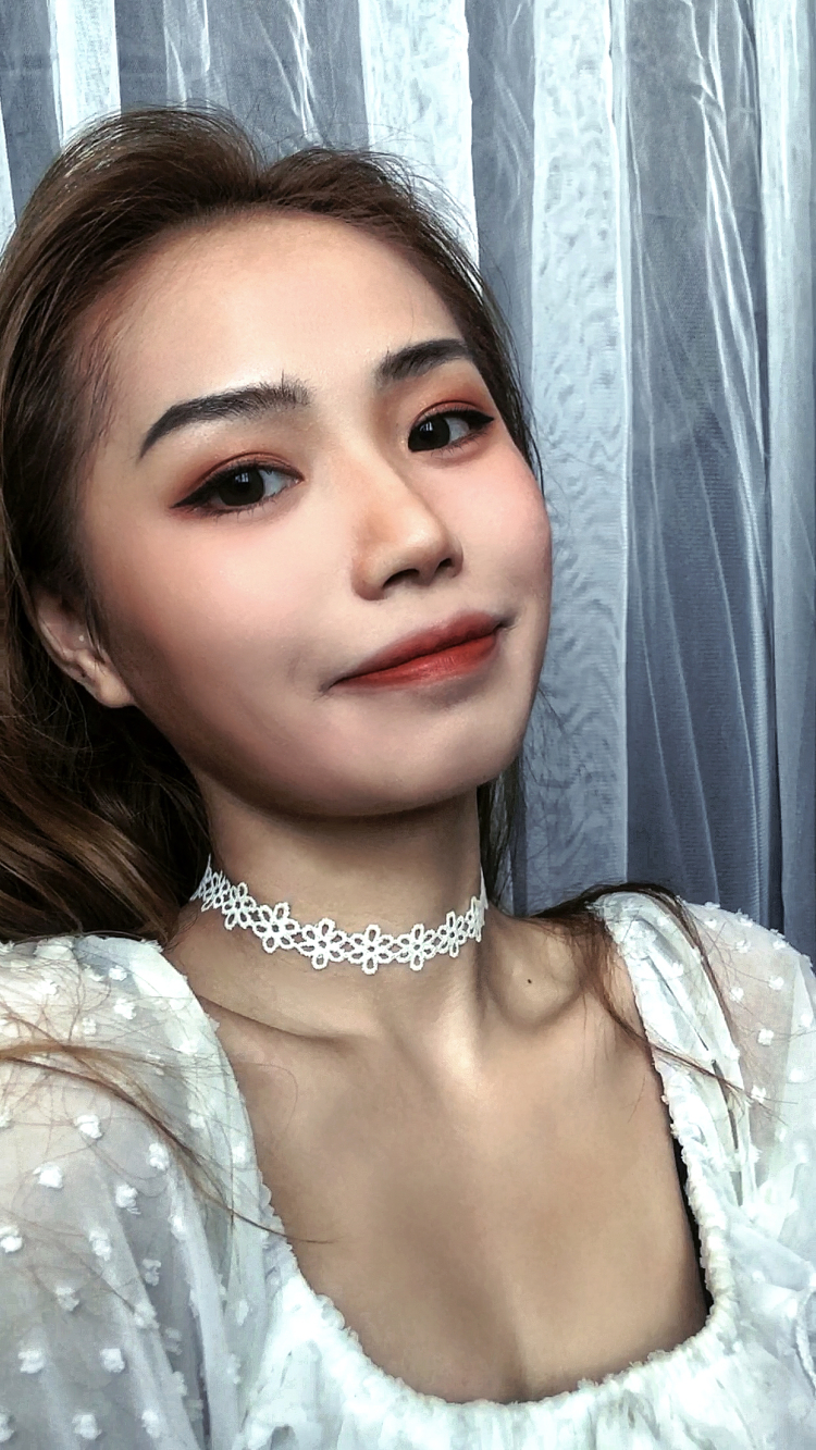 H-广东省·深圳市·龙岗区--喜欢对镜自拍的小圆脸,可接单,网拍模特 拍小物品都可以😀(喜爱高清质感照片,所以惯用原摄+加调色,拍的植物风景也🤗)