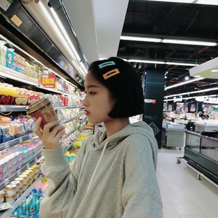 smm-贵州省·贵阳市·云岩区-朋友圈-喜欢拍照,能拍买家秀,网拍,或者是直播,特长喜欢穿搭,乐观活泼,开朗,有需要网拍模特的可以找我哦