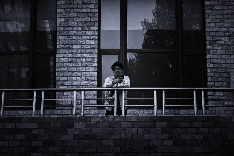 三点零-辽宁省·沈阳市·沈北新区--兼职约拍,不是太需要这份兼职为我赚多少钱,只是想利用能力为自己找点事情做,找我约拍的话请先发给我你个人的兴趣爱好和约拍地址,每个人最美/最帅的时候都在其不经意间和认真的时候,谢谢理解,非诚勿扰,价格可