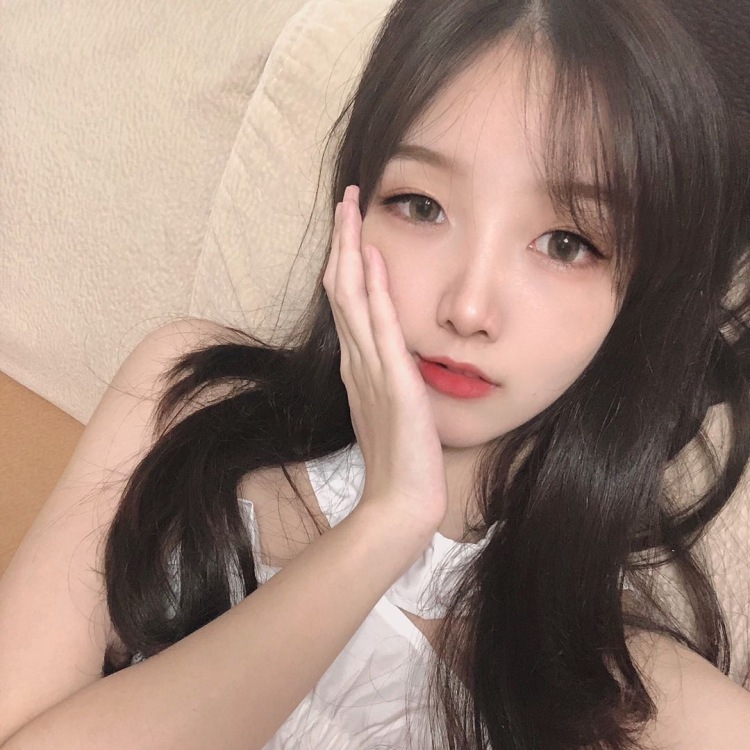 嘉儿-广东省·河源市·源城区-微博,***-身高163cm,体重42kg,全身照半身照,饰品彩妆类都可以拍摄,会修图,探店,穿搭拍摄