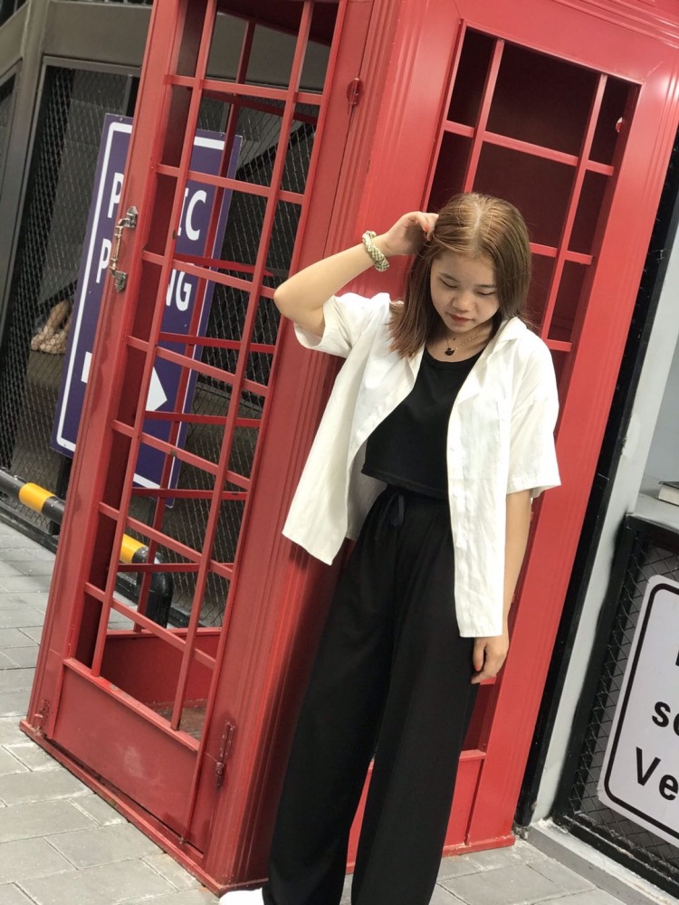 🍉-广东省·惠州市·惠城区--会拍照 搭衣服 想接网拍 年龄18 身高153 体重46 想要兼职工作