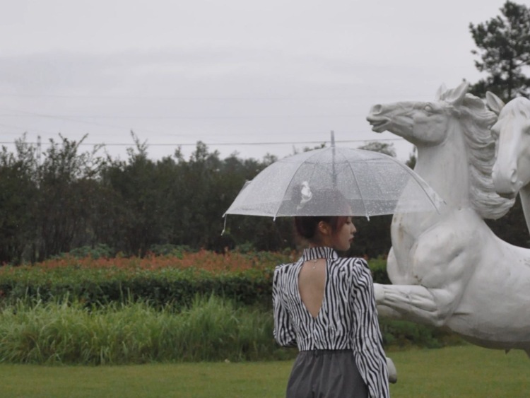 小小纯-河南省·信阳市·浉河区-抖音 *** 微博-买家秀（摄影专业所以拍照没问题）
短视频制作（平时玩抖音居多基本制作视频也没有问题）