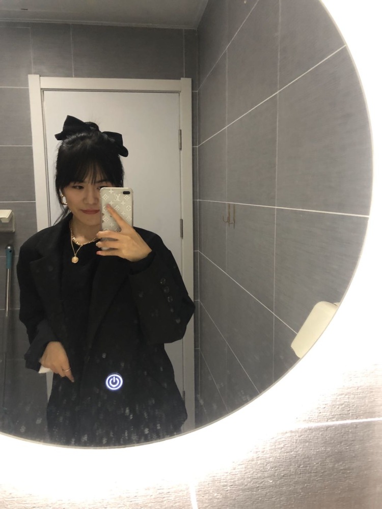 奶糖加点盐-山东省·临沂市·兰山区-抖音,***,快手-职业为新媒体运营,在公司运营过抖音,现在在准备带货直播,可接拍买家秀