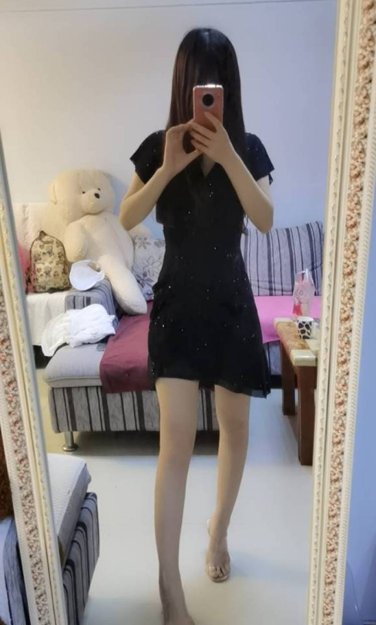 🍰 小心语-四川省·成都市·青羊区-抖音,新浪微博,美图秀秀-我净身高154 体重87斤,平时比较爱拍照,探店,我也可以接受寄拍,开箱测评。