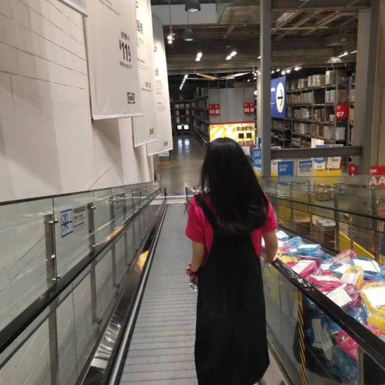 虾条屁屁-湖北省·武汉市·东西湖区-抖音微博***-身高173
体重120
喜欢拍照,各种风格都ok,欢迎来找我哟!