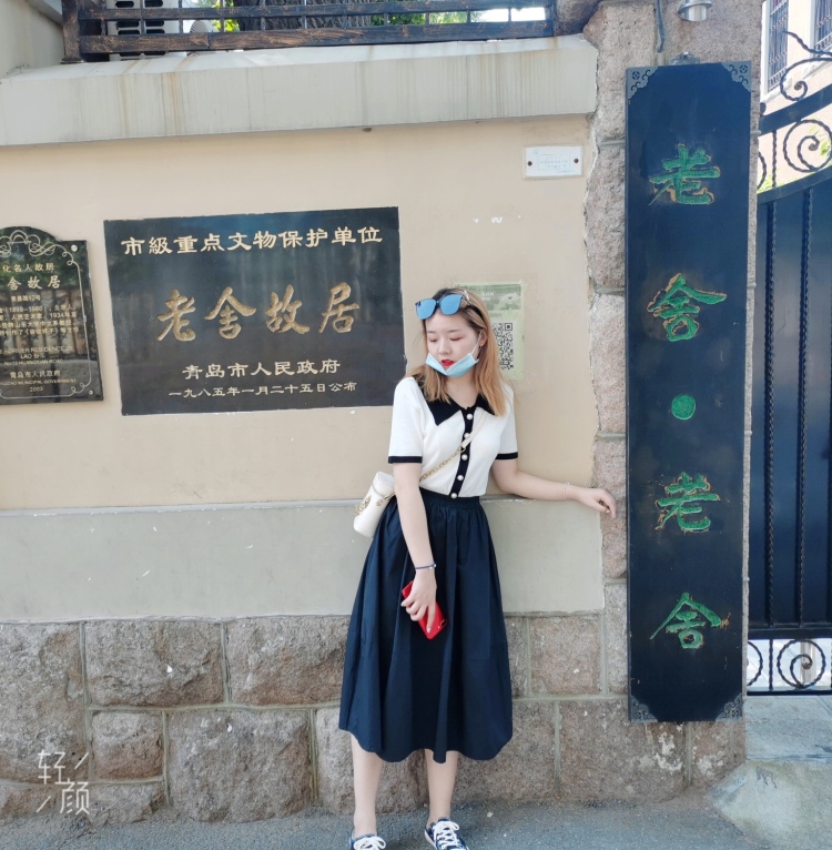 L--重庆市·重庆市·渝北区-100-职业属于文职类，想找一份兼职，平时兴趣爱好就比较喜欢艺术类的，喜欢拍拍照打打卡，本人身高160，体重100，接单范围的话可以接买家秀，开箱测评~觉得自己拍照还是可以