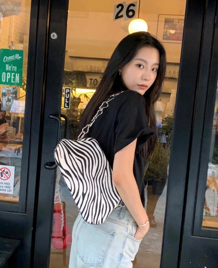 Julie、-四川省·成都市·锦江区-抖音 快速 *** 微博 -主接买家秀 视频及探店也可
主业健身教练 时间自由,可随时接单,喜欢拍照会修图 写软文!