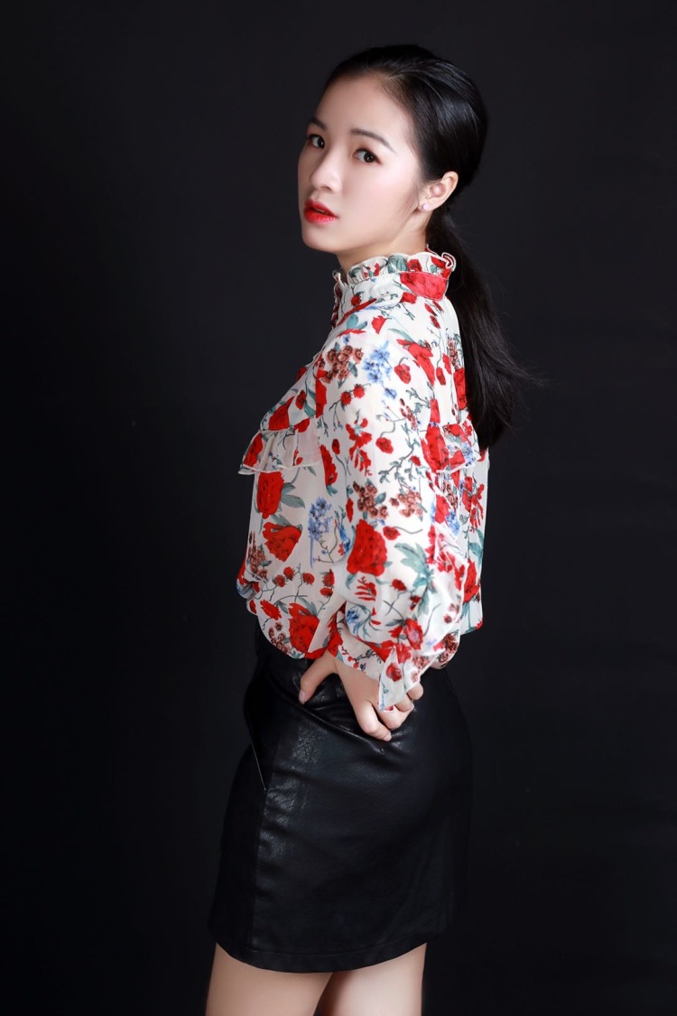 林艾达-广东省·深圳市·龙华区-抖音-是一名优秀的模特，期待与你合作哦！片酬可商议，摸爬滚打好多年了！技术说的上优秀
