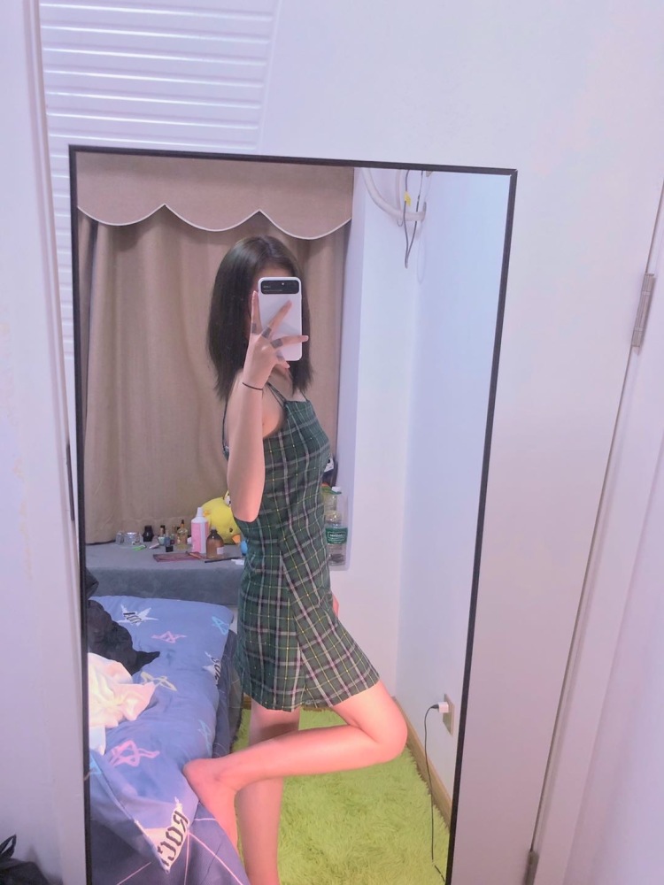 谢女士-广东省·佛山市·顺德区-快手抖音-爱好 唱歌 无业游民 擅长玩快手 无直播过 梦想成为一名有名气的模特