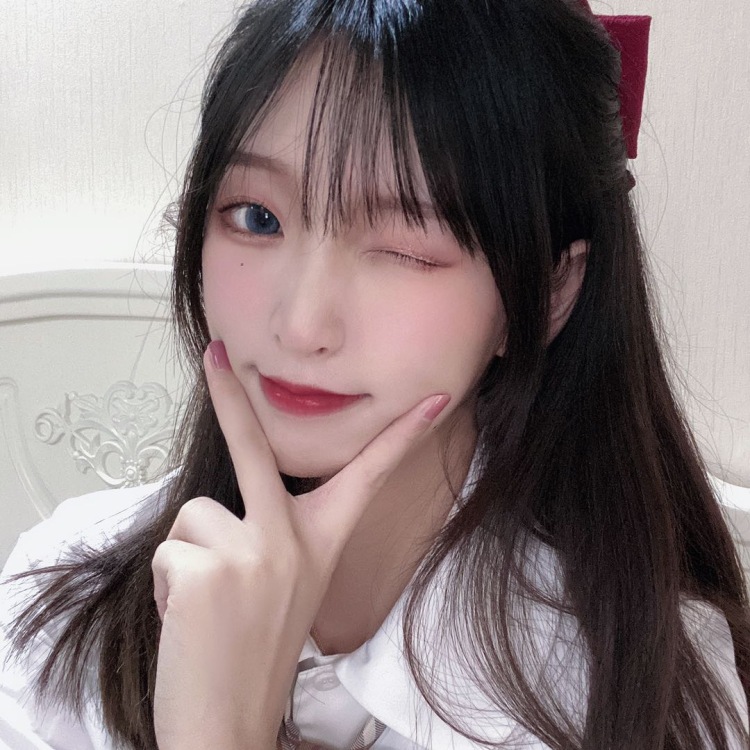 小奶芙🍰-浙江省·嘉兴市·桐乡市-抖音 ***-身高166体重91.可接饰品服装假发美瞳等....在线接单哦