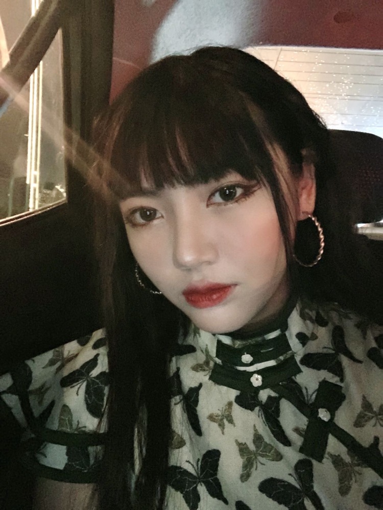 美发界的baby💇-上海市·上海市·徐汇区-抖音 你的肥胖?-买家秀,目前做的是美业 可以直播带货喜欢拍照📷身高166体重120,可以试用,工作态度认真不怕吃苦
