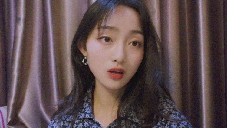 十九-河南省·安阳市·文峰区-抖音 微博 -买家秀 网拍模特单 寄拍送拍都可以做
以下是之前接过的单子(耳环 包包 连衣裙 口红等)