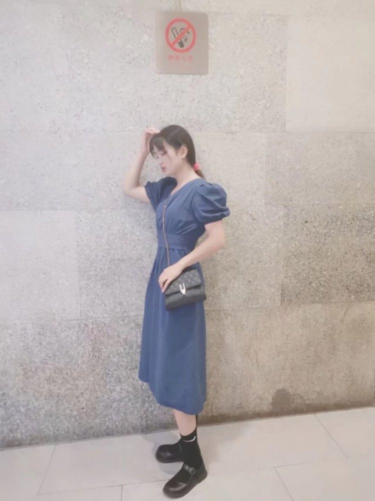 十九-河南省·安阳市·文峰区-抖音 微博 -买家秀 网拍模特单 寄拍送拍都可以做
以下是之前接过的单子(耳环 包包 连衣裙 口红等)