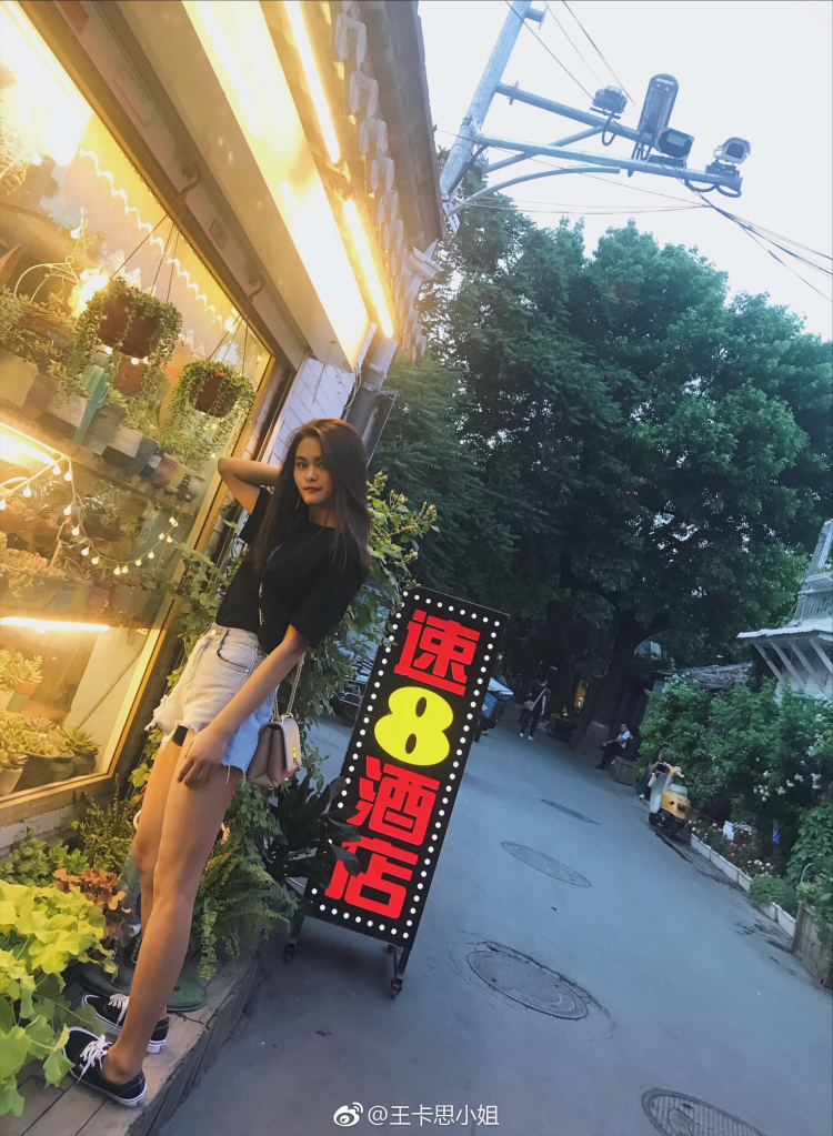 卡思-安徽省·合肥市·蜀山区-抖音,微博,***-专业平面设计师,拍图专业,修图更专业,93年辣妈,宝宝很可爱,也可以接亲子照。