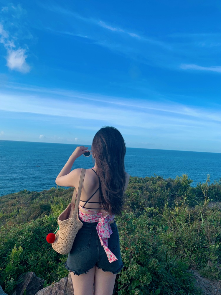 Shirley.xu-广东省·深圳市·龙华区--#大家好,我是大霞,感谢网红湾平台给予的机会,本人喜爱拍照和修图,热爱服装搭配,也是兼职瑜伽老师,可以网拍,寄拍,买家秀,试用点评,晒图,网红打卡,#模特# #网红# #达人# #电商# #网红带货#
