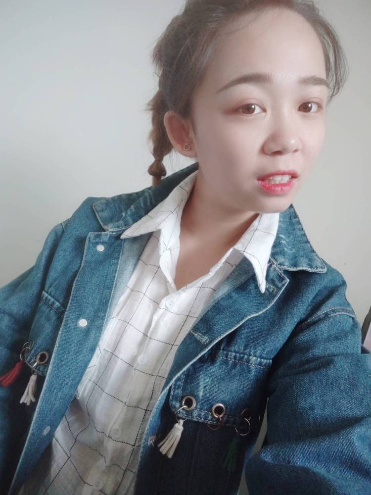 韩老师的小仙女-山西省·晋城市·沁水县-抖音，微博，***，快手-很简单，就是想挣钱，想要挣钱，可以过随心生活，喜欢做自己喜欢的事情。