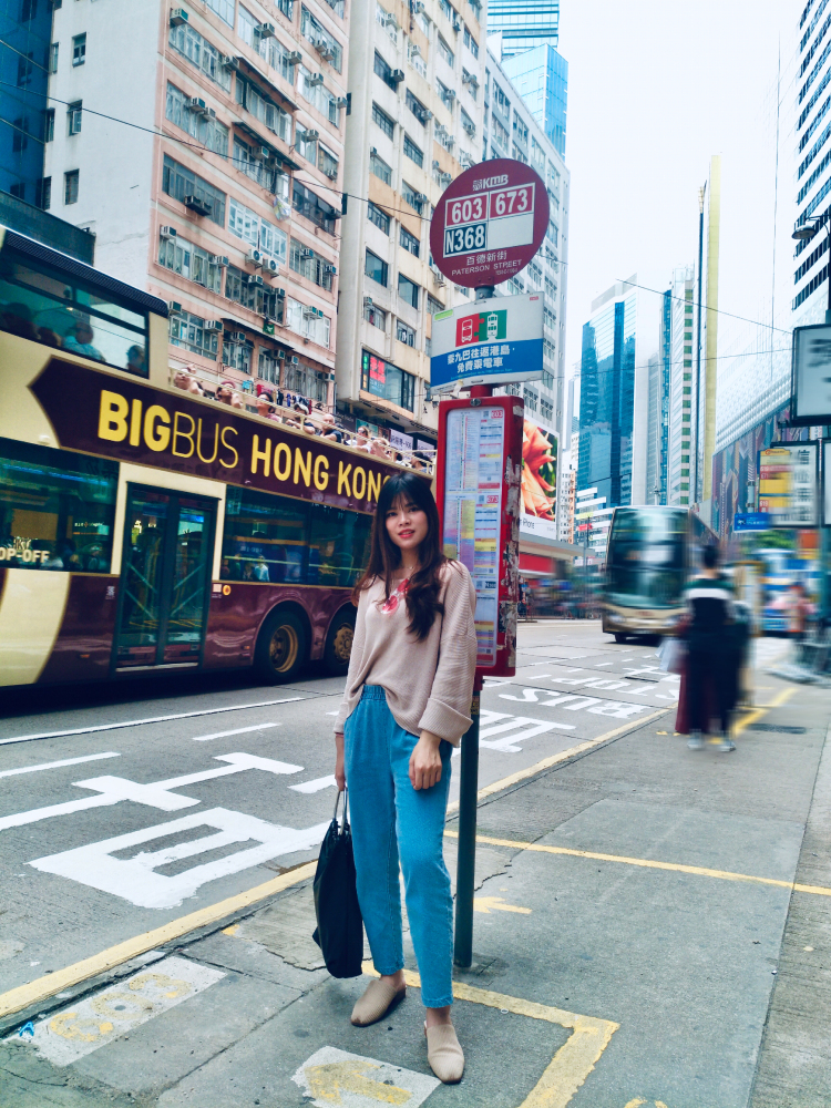 李碧莹-广东省·清远市·清城区--短视频创作 探店打卡 旅游拍照 买家秀 爬山运动 游泳健身 看书 马克笔漫画 吉他