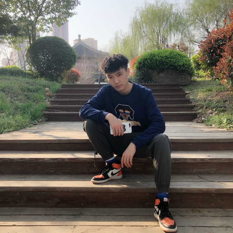 张较瘦😎-山东省·济南市·历城区-抖音-舞蹈专业,身材比例良好,气质出众,长相出众,🉑️接买家秀,抖音粉丝3000。
